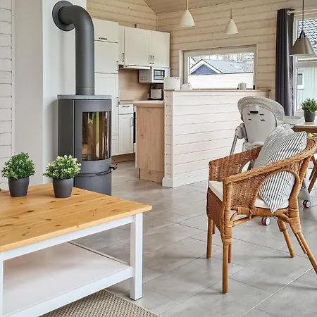 Cozy In Krems Iiwarderbrueck 펜션